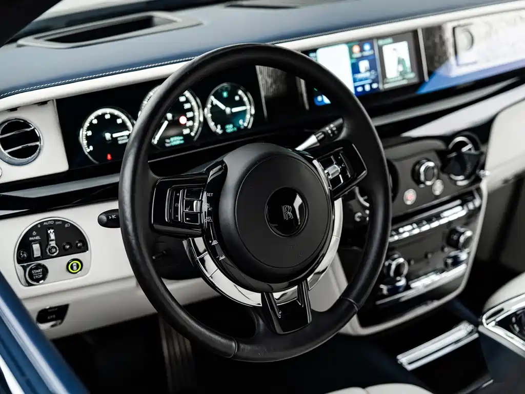 Rolls-Royce Phantom — миниатюра 15