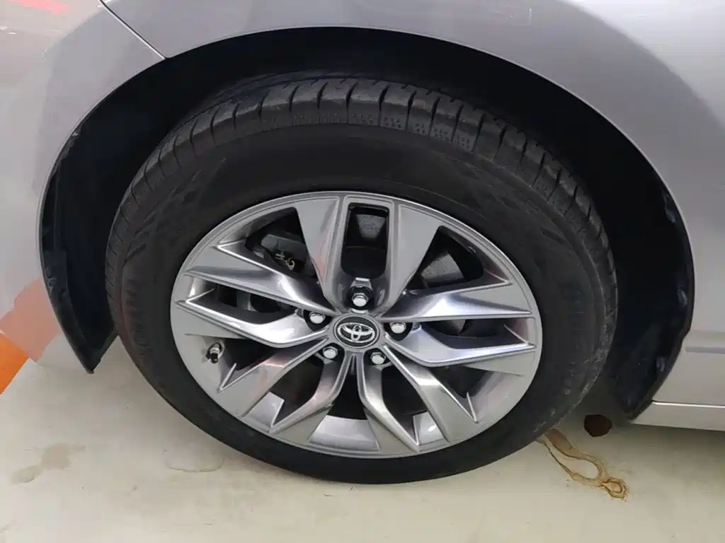 Toyota Avalon — миниатюра 23