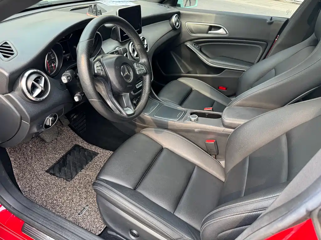 Mercedes-Benz CLA 2017 CLA 200 Fashion