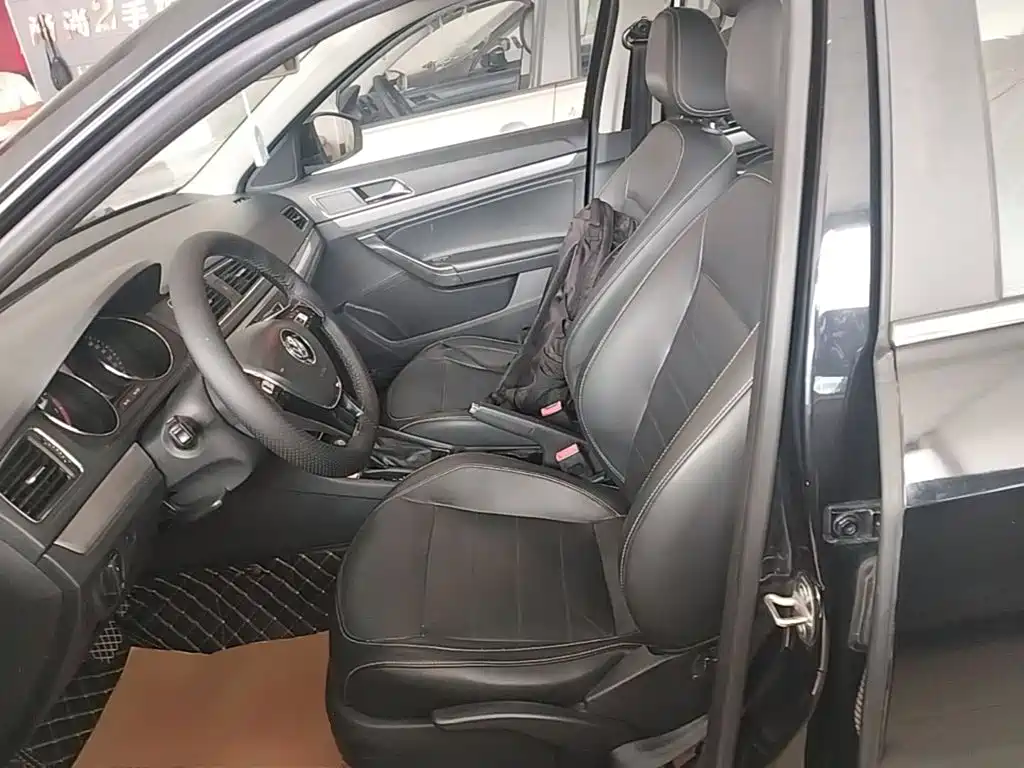 Volkswagen Lavida — миниатюра 15