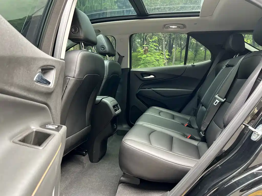 Chevrolet Equinox — миниатюра 6