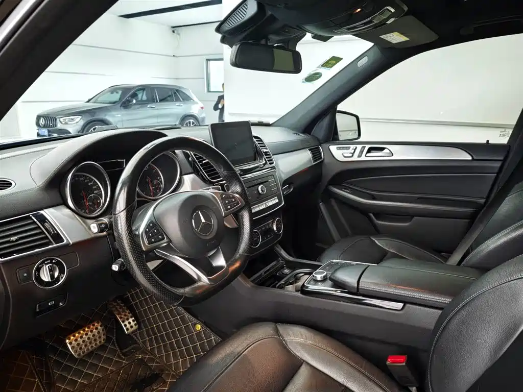 MERCEDES-BENZ GLE AMG