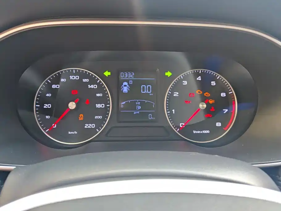 Roewe RX3 — миниатюра 14