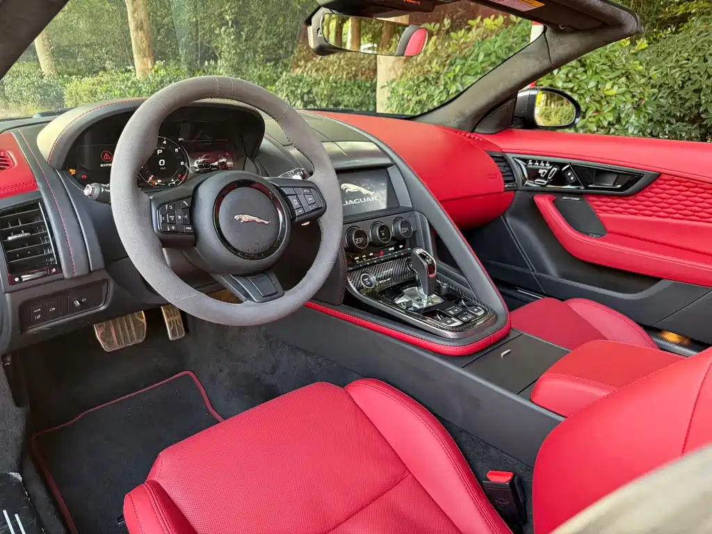 Jaguar F-TYPE — миниатюра 6