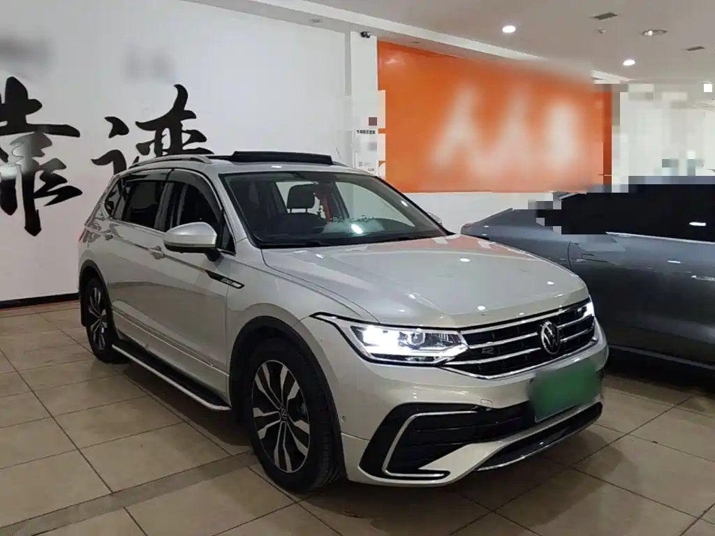Volkswagen Tiguan L — миниатюра 4