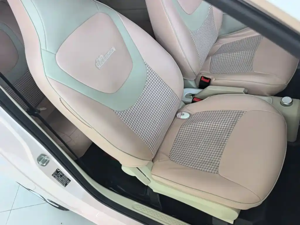 Wuling MINIEV — миниатюра 25