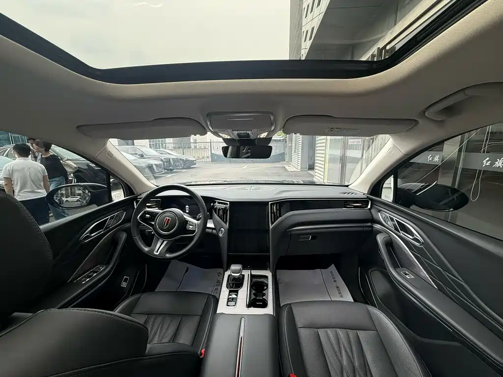 Hongqi HS7 PHEV 2024 2.0T PHEV 6 мест