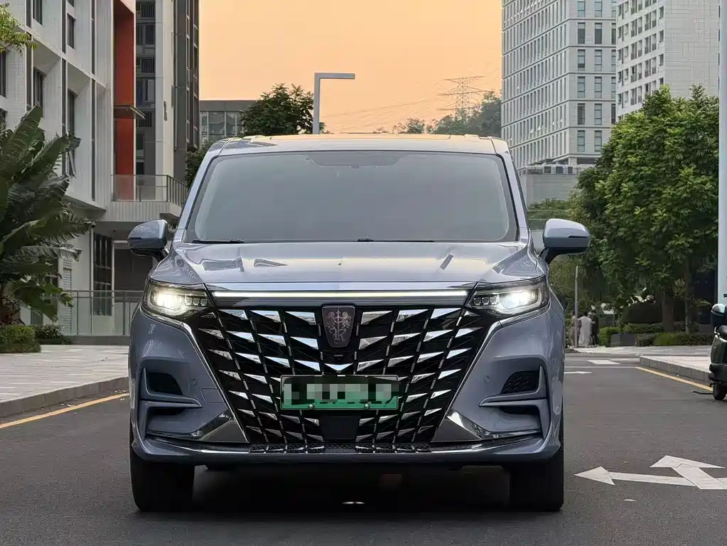 Roewe iMAX8 New Energy — миниатюра 2