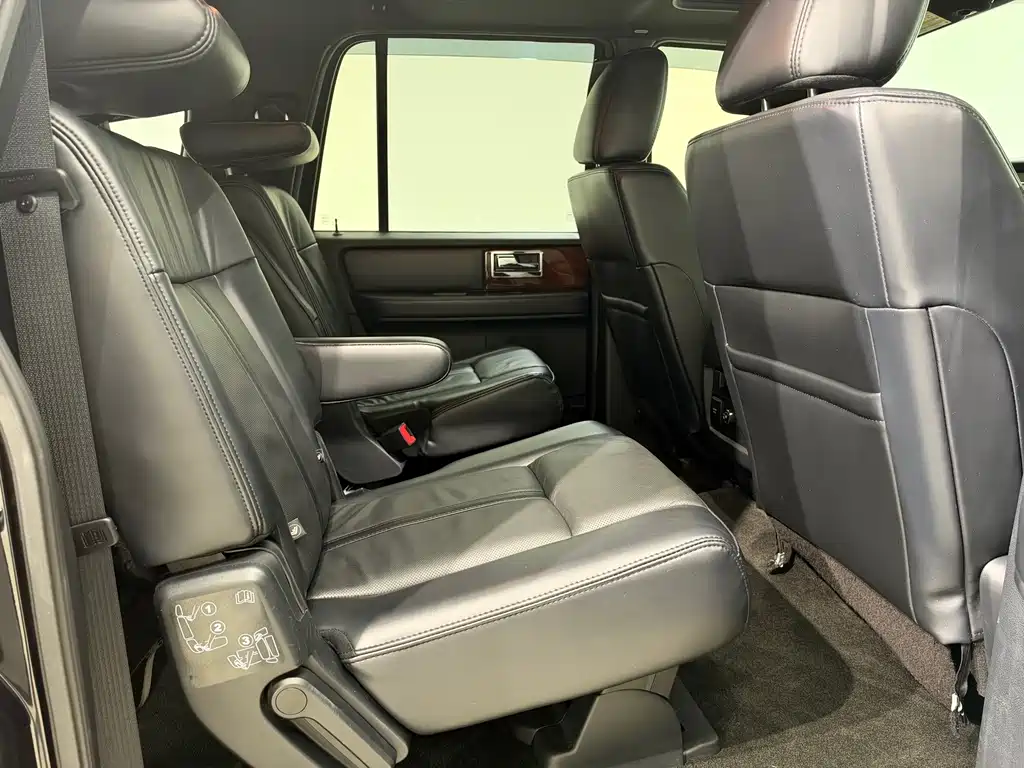 Lincoln Navigator — миниатюра 14