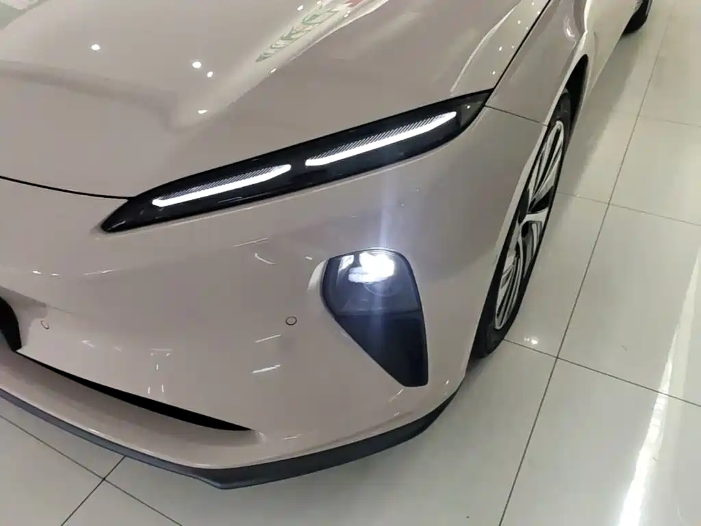 NIO ET5 — миниатюра 24