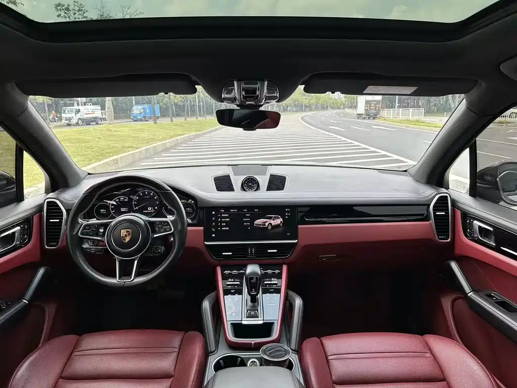 Porsche Cayenne Hybrid — миниатюра 13