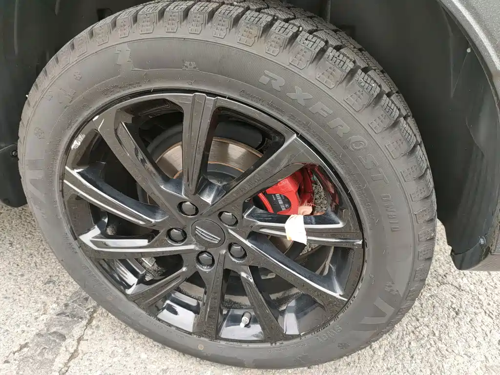 Geely Binyue — миниатюра 15