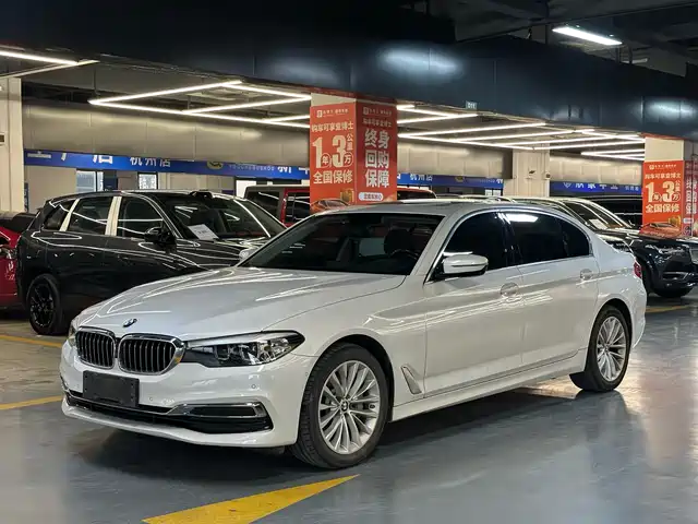 BMW 5 SERIES