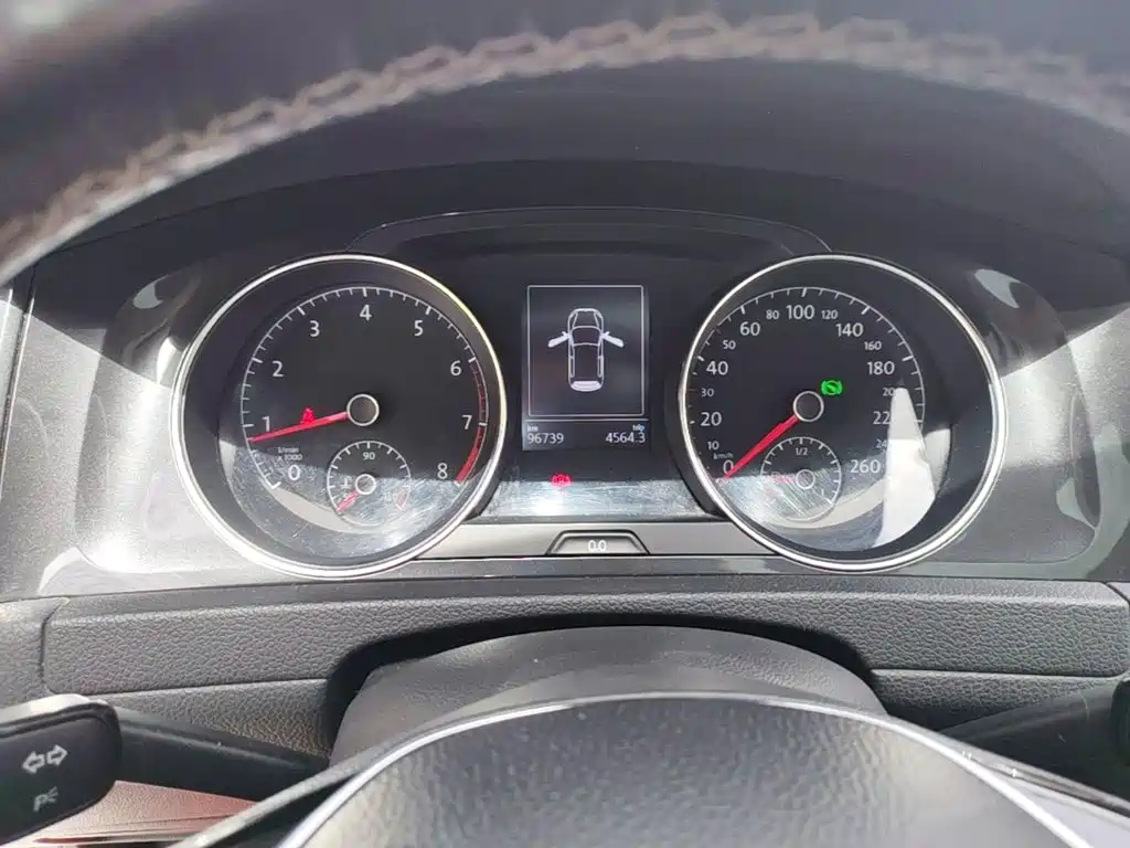 Volkswagen Golf — миниатюра 12