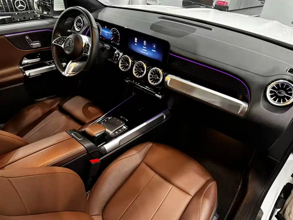 Mercedes-Benz GLB — миниатюра 20