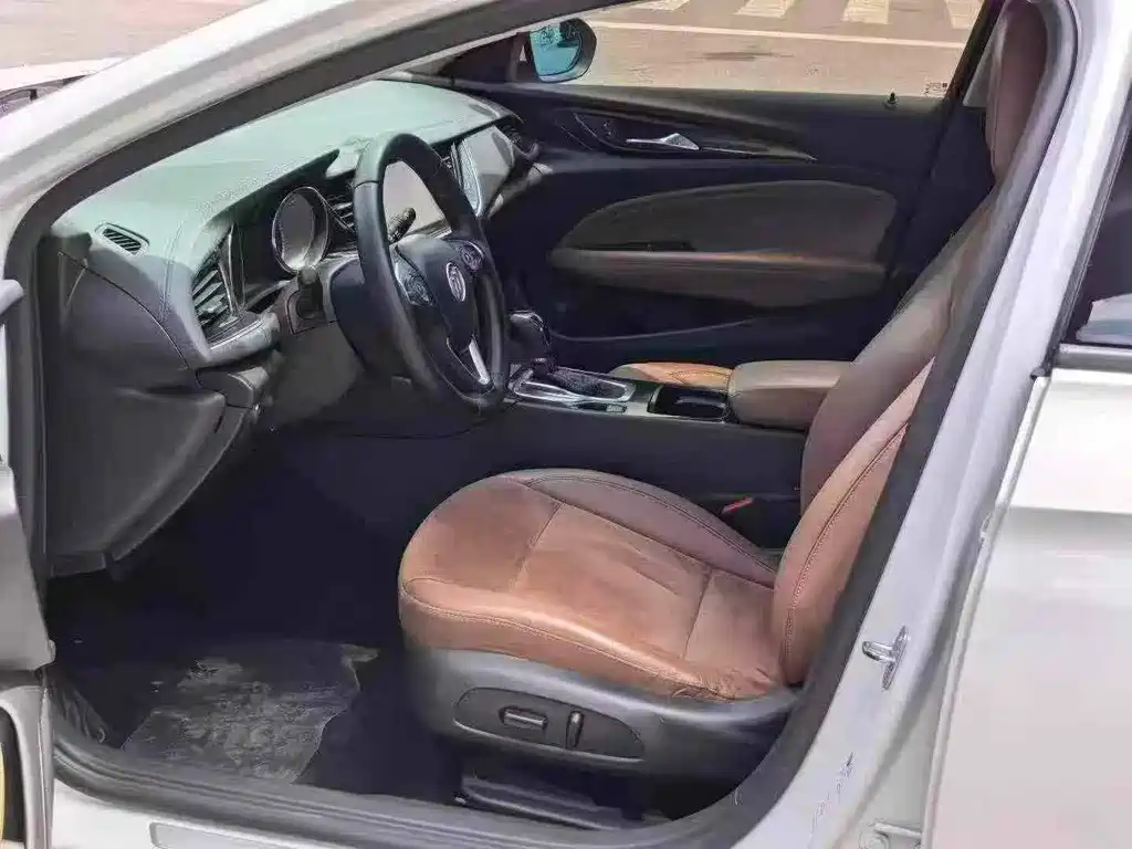 Buick Regal — миниатюра 4