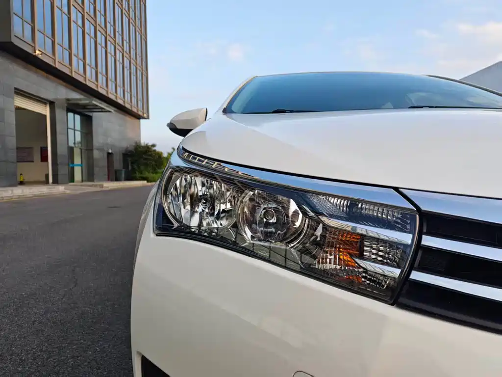 Toyota Corolla — миниатюра 5