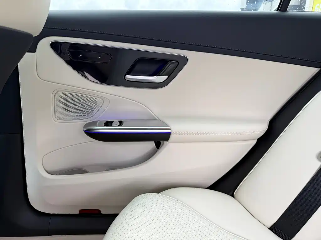 Mercedes-Benz C-Class — миниатюра 33