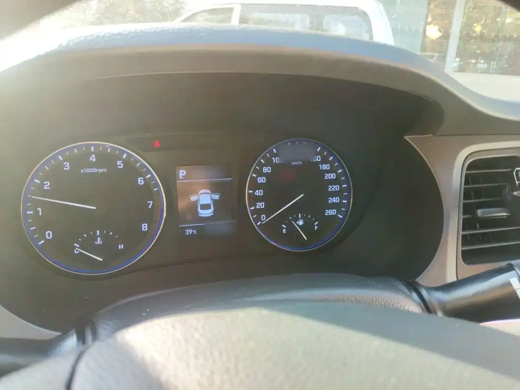 Hyundai Mistra — миниатюра 4