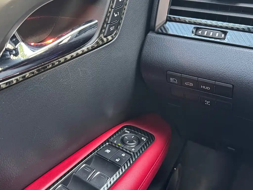 Lexus RX — миниатюра 15