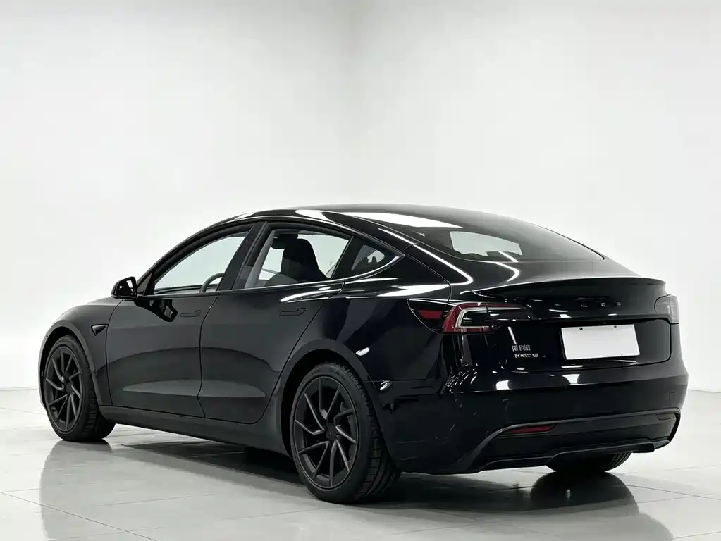 Tesla Model 3 — фотографии объявления, Фото 5