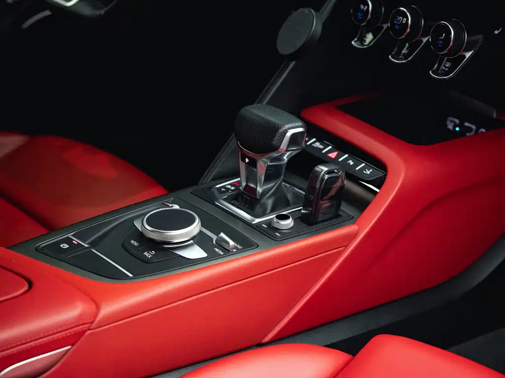 Audi R8 — миниатюра 20