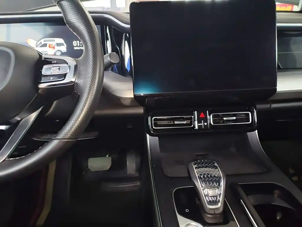 GAC Motor Trumpchi GS8 — миниатюра 10