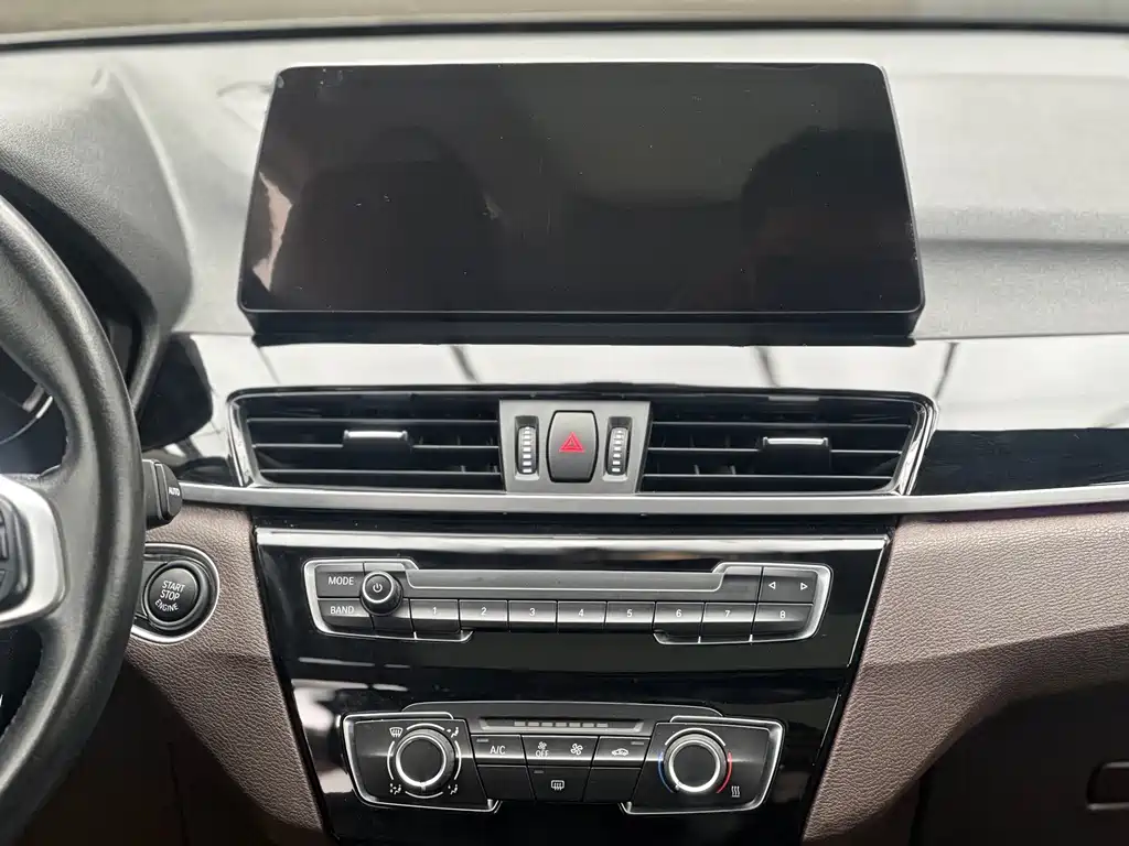 BMW X1 — миниатюра 14