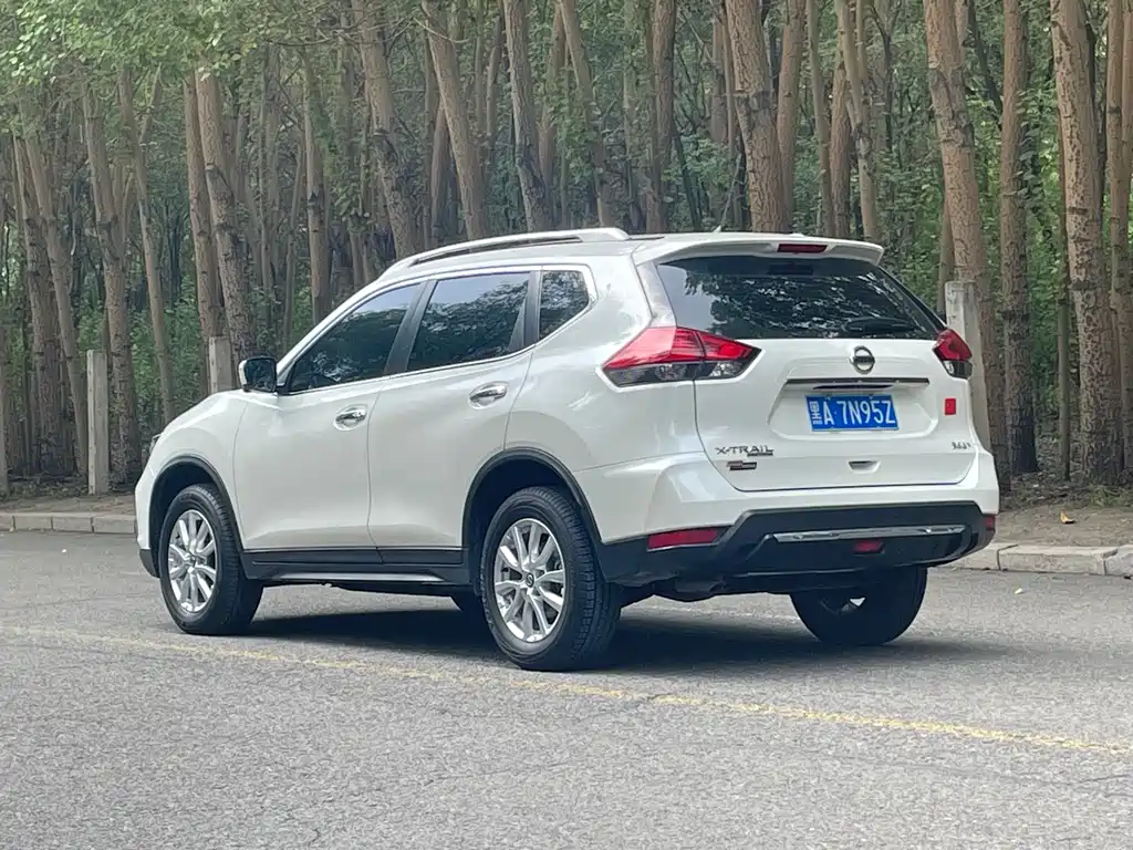 Nissan X-Trail — миниатюра 6