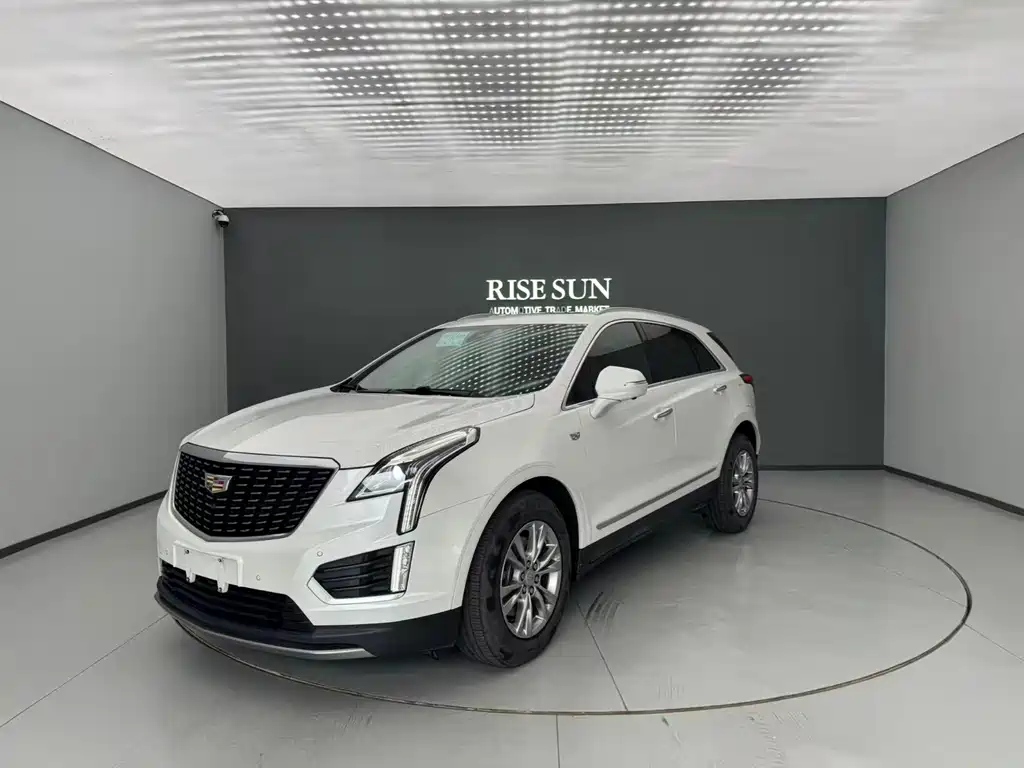 CADILLAC XT5