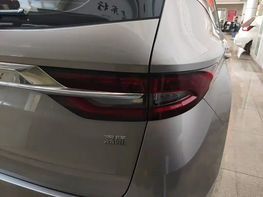 Geely Jia Ji — миниатюра 8