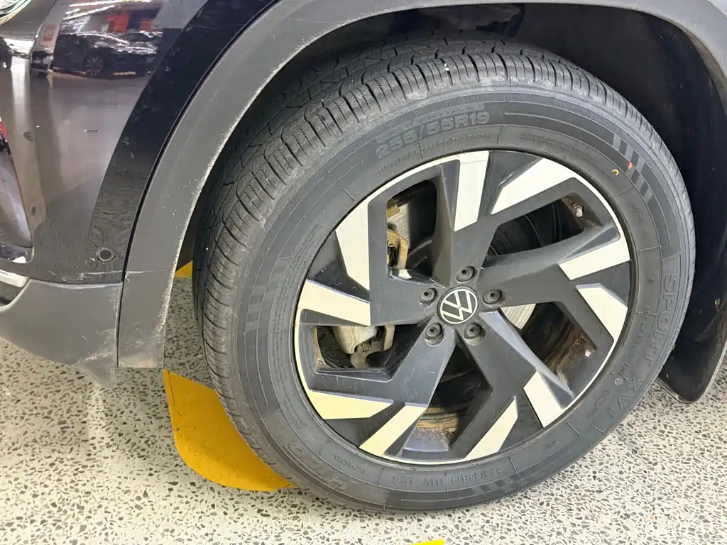 Volkswagen Teramont — миниатюра 5