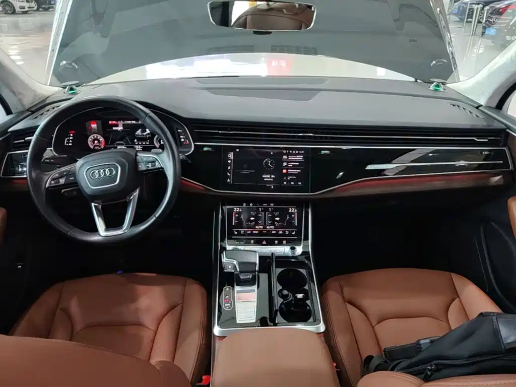 Audi Q7 — миниатюра 10