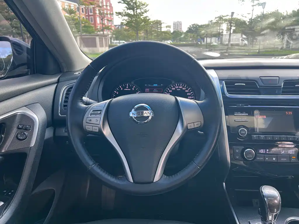 Nissan Teana — миниатюра 10