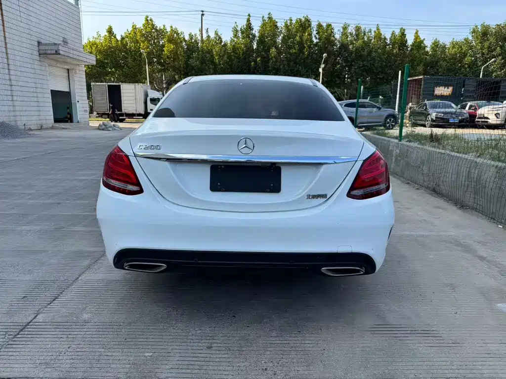 Mercedes-Benz C-Class — миниатюра 10