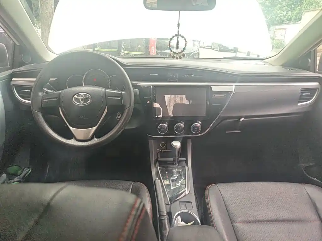 Toyota Corolla — миниатюра 5