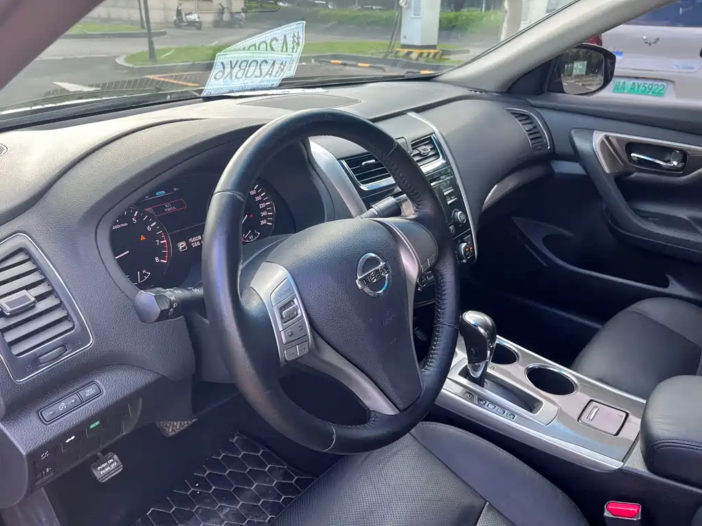 Nissan Teana — миниатюра 9