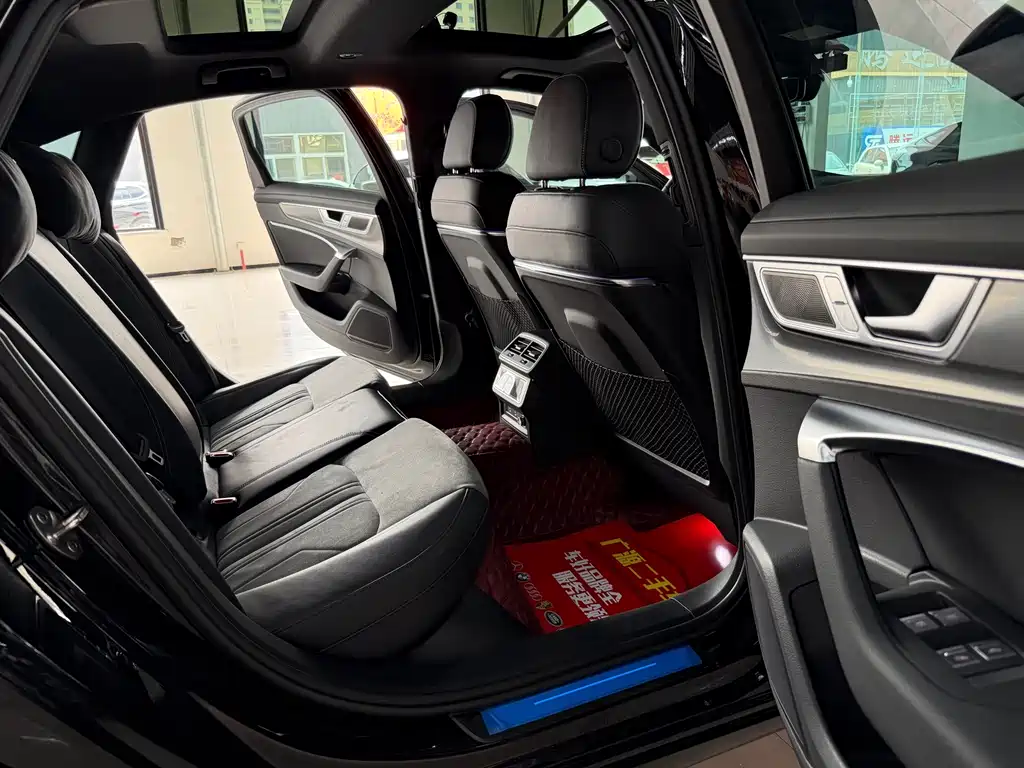 Audi A6L — миниатюра 10