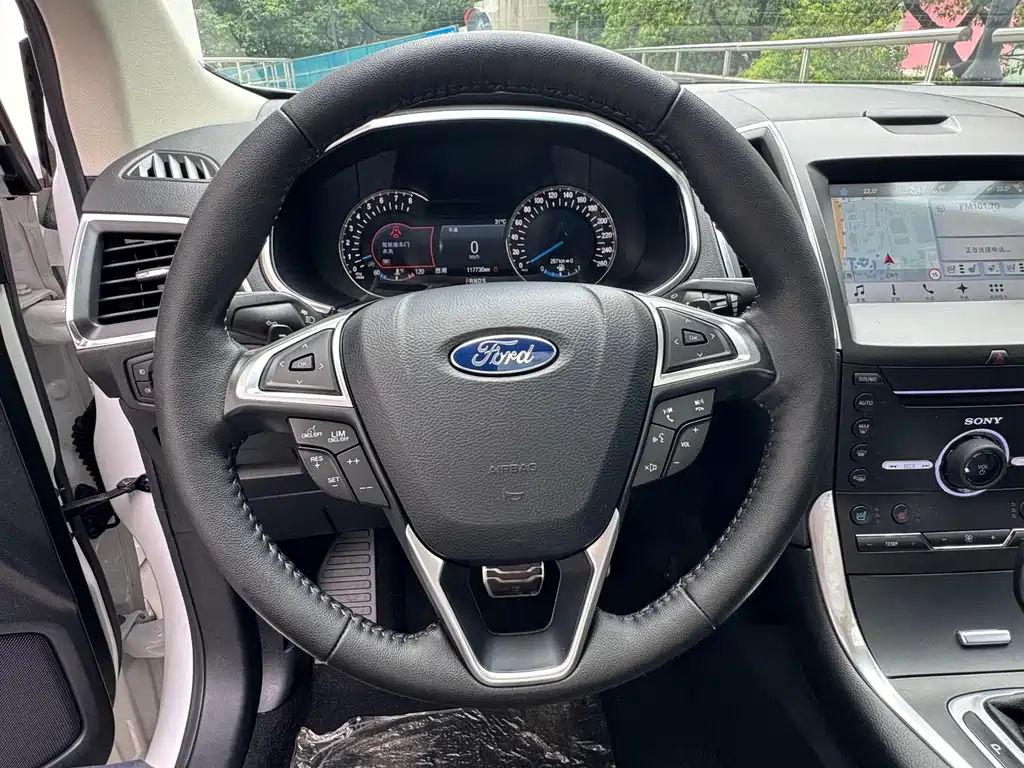 Ford Edge — миниатюра 26