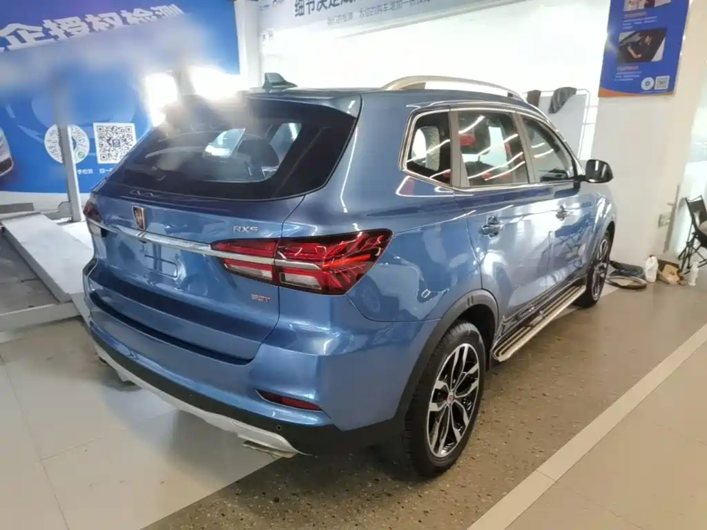 Roewe RX5 — миниатюра 7
