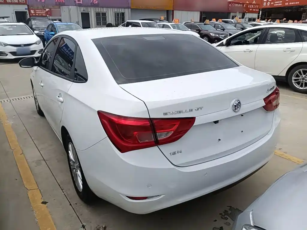 Buick Excelle — миниатюра 5