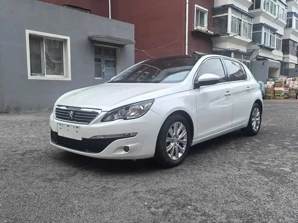 Peugeot 308S 2015