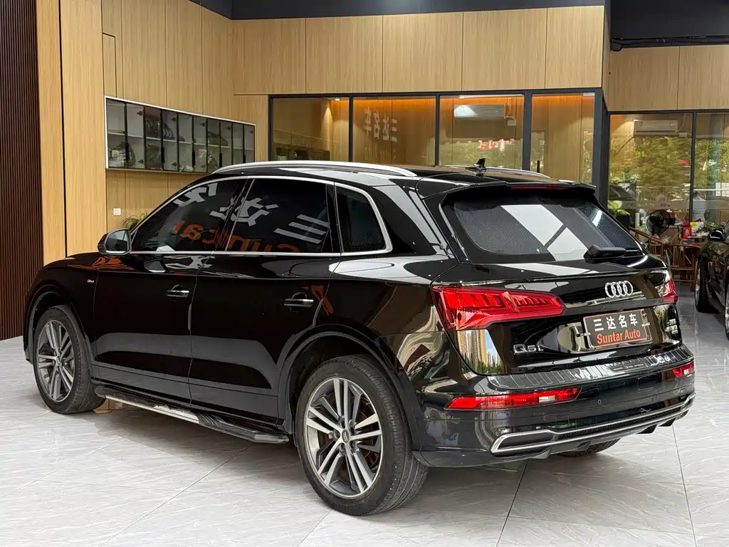 Audi Q5L — миниатюра 4