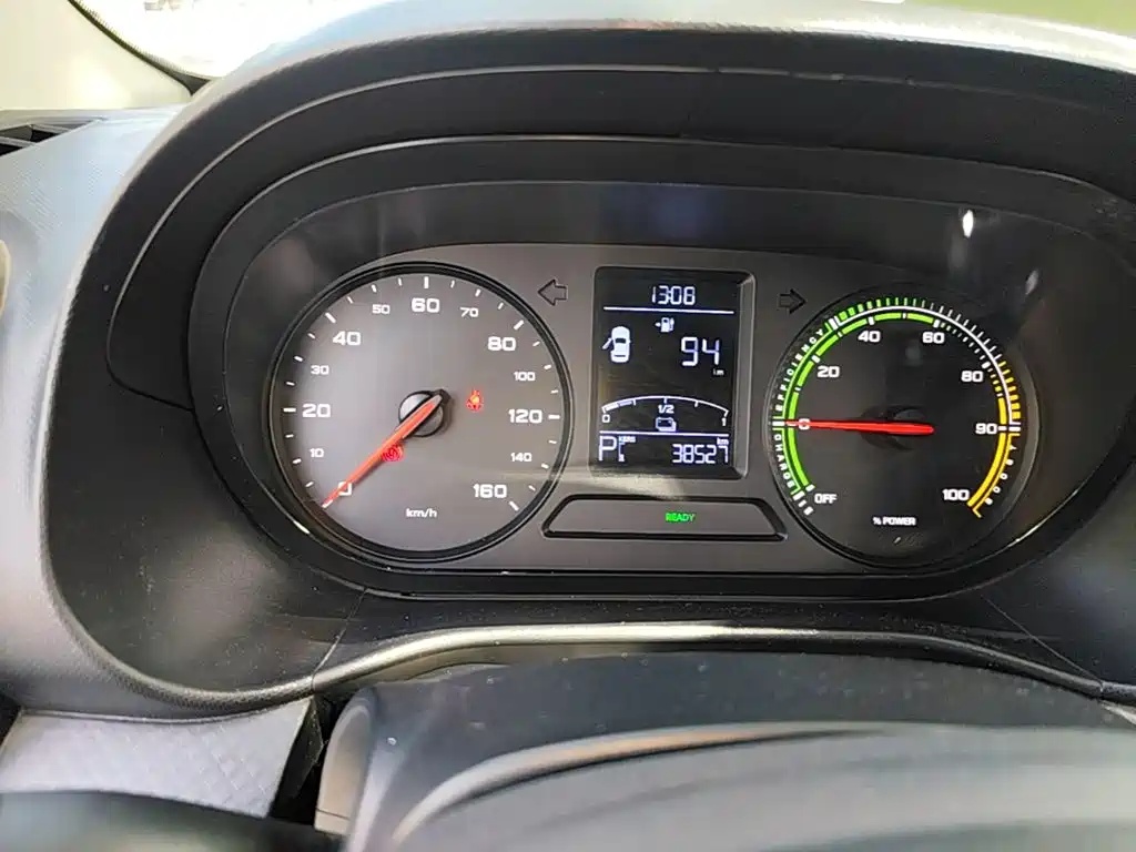 Roewe Clever — миниатюра 12