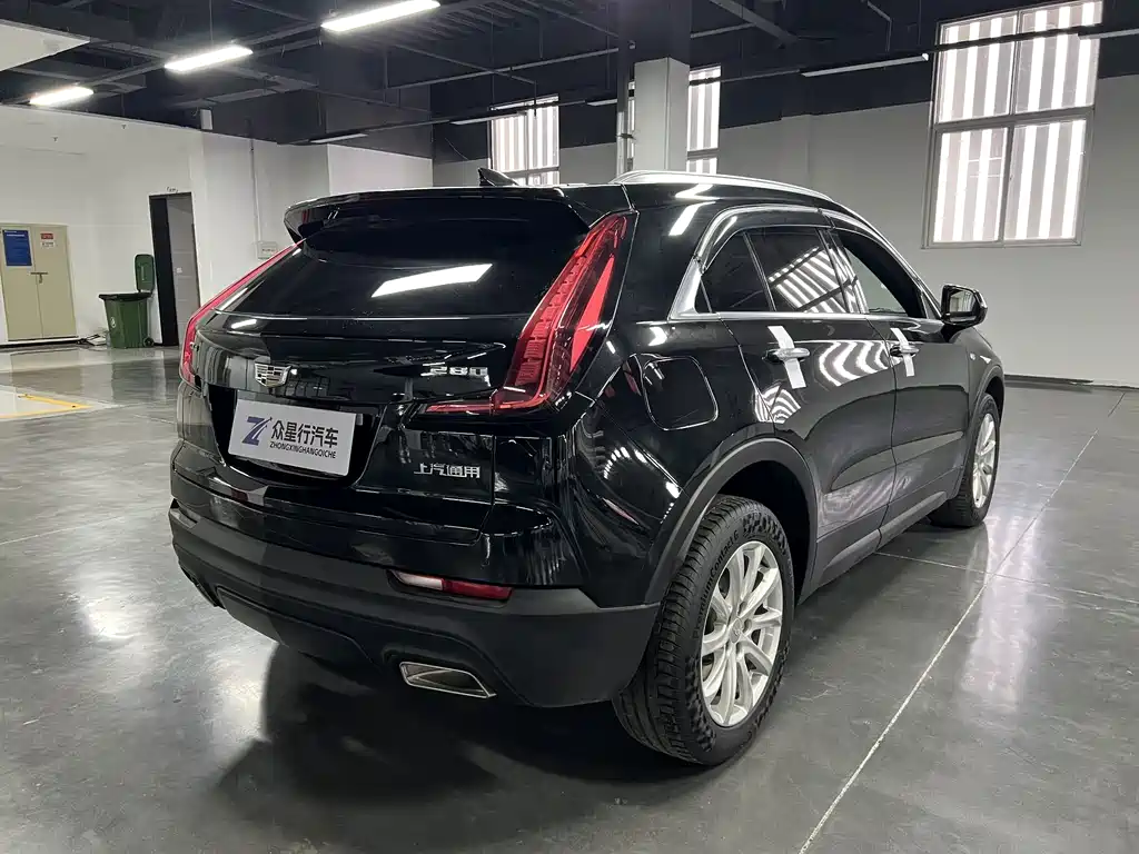 Cadillac XT4 — миниатюра 5