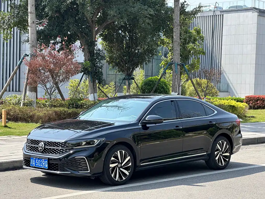 Volkswagen Passat 2021