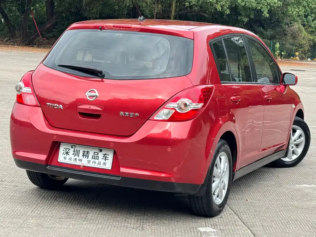 Nissan Tiida — миниатюра 5