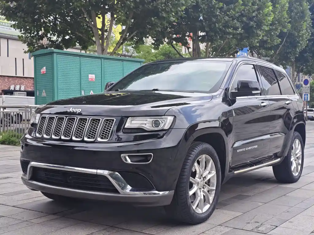 Купить Jeep Grand Cherokee (Import)
