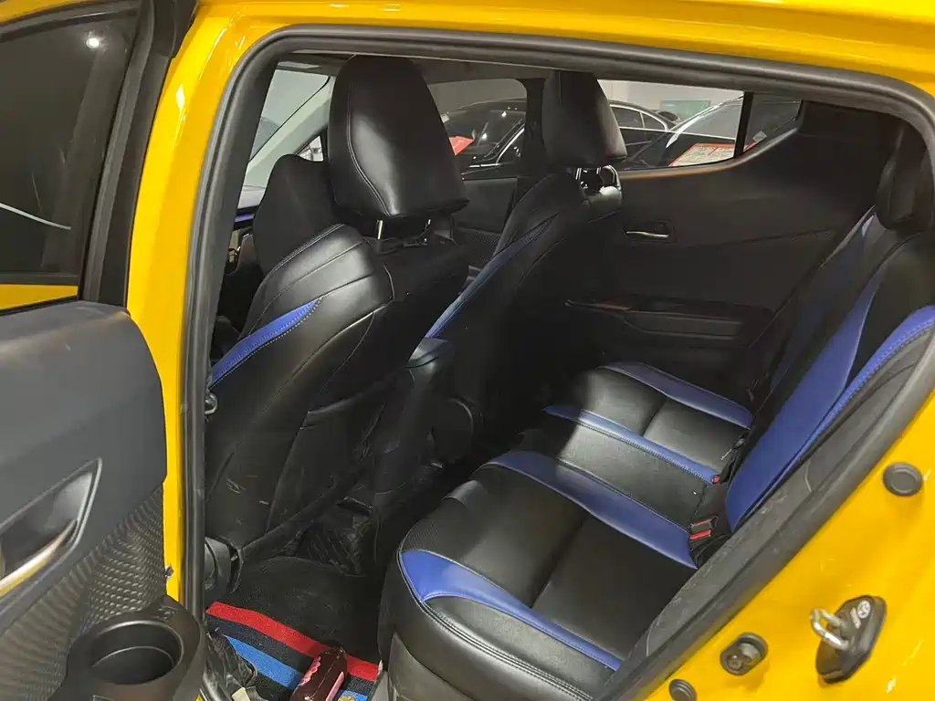 Toyota C-HR — миниатюра 7