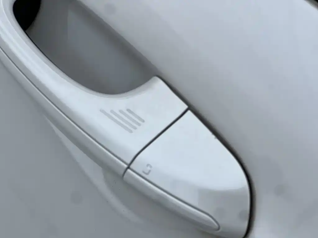 Ford Mondeo — миниатюра 7